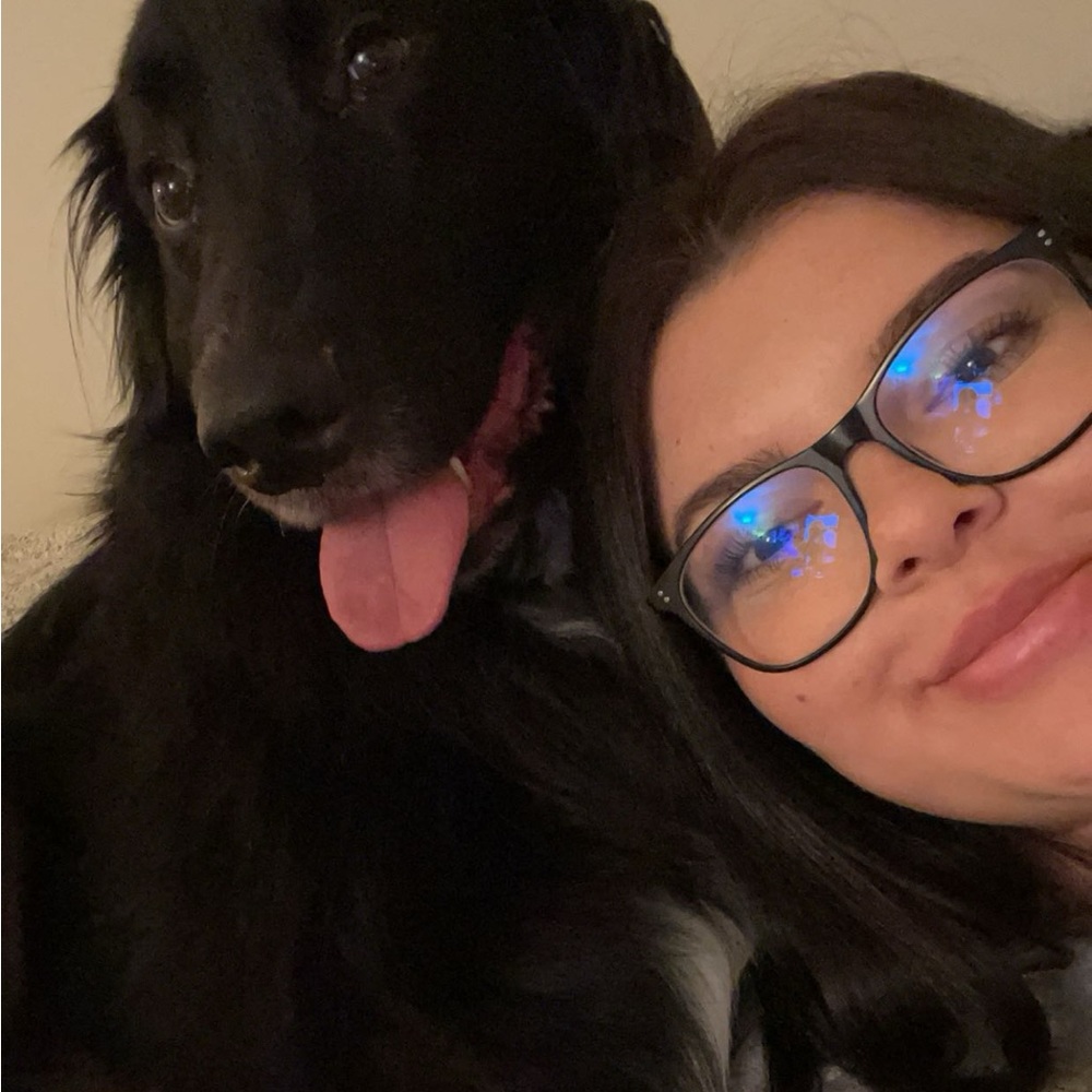 Meet your Posher, Niki